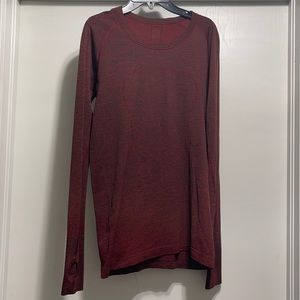 black/ red lulu long sleeve. worn a handful of times, no tags. great condition